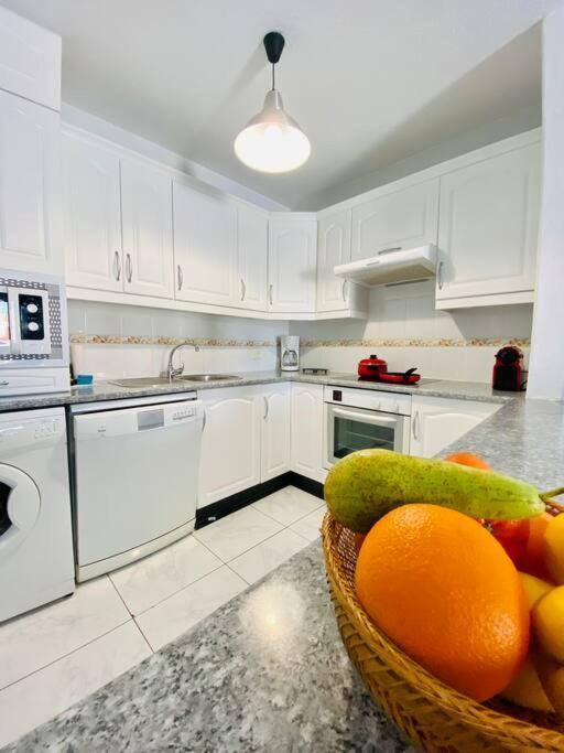 Comfy Home With Large Terrace Five Minutes From Ocean Los Cristianos (Tenerife) Exterior foto